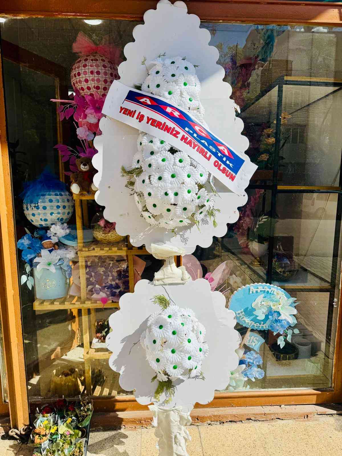 NİZİP ÇİÇEKÇİ ÇİFT KAT ÇELENK YAPAY 