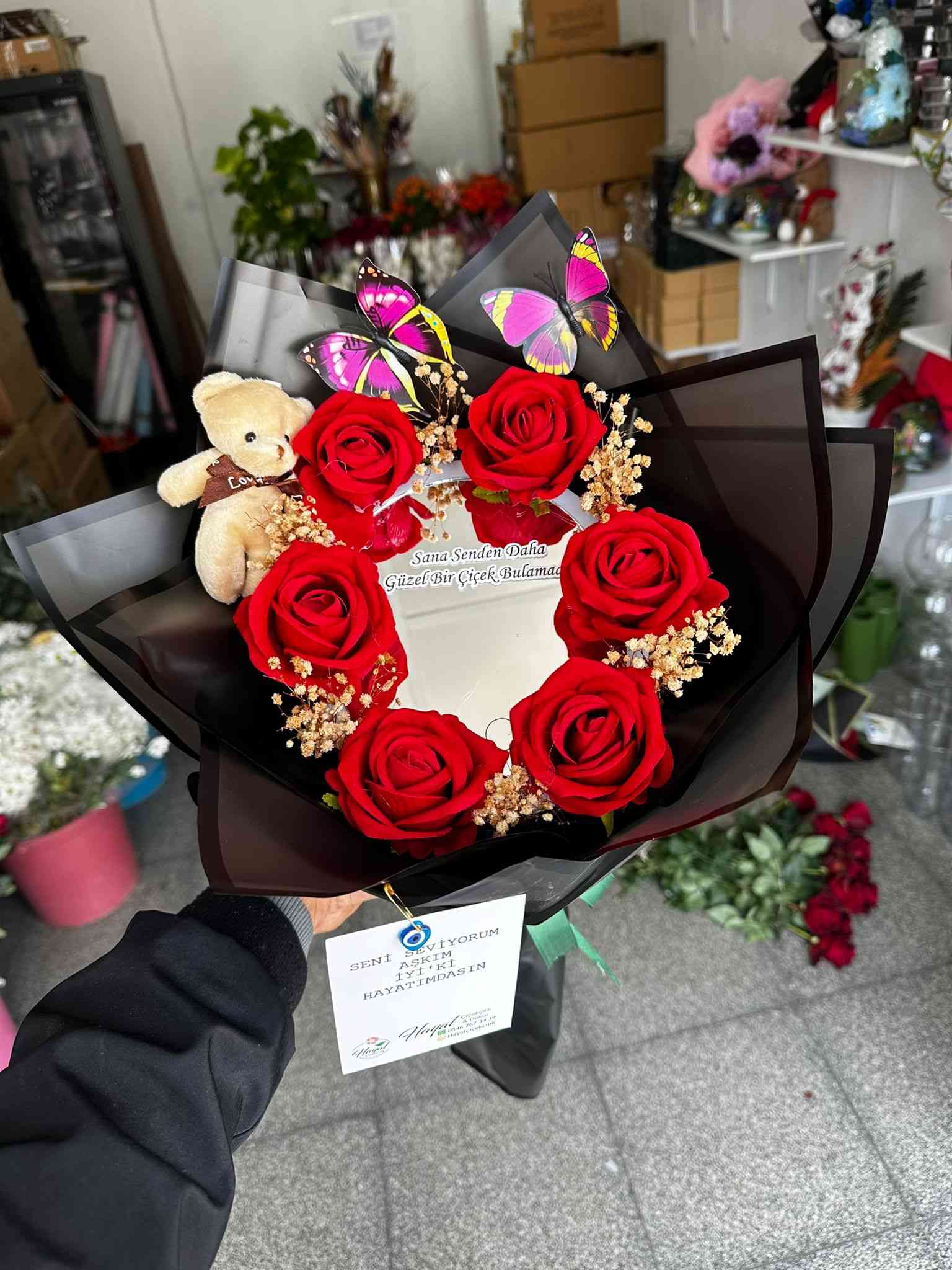 Aynalı buket kırmızı güller